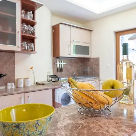 Pick! Spacious 2 Bedroom * 索菲亞