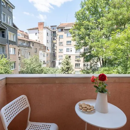 Pick! Spacious 2 Bedroom Apartament *