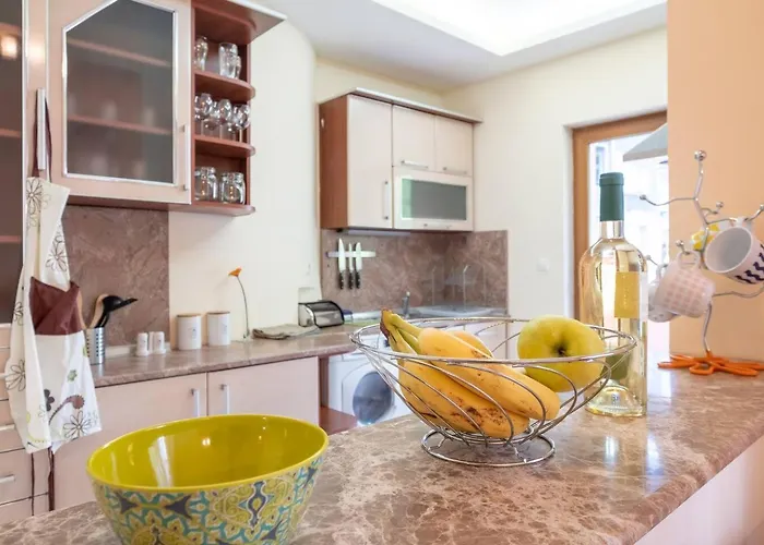 Pick! Spacious 2 Bedroom * ソフィア